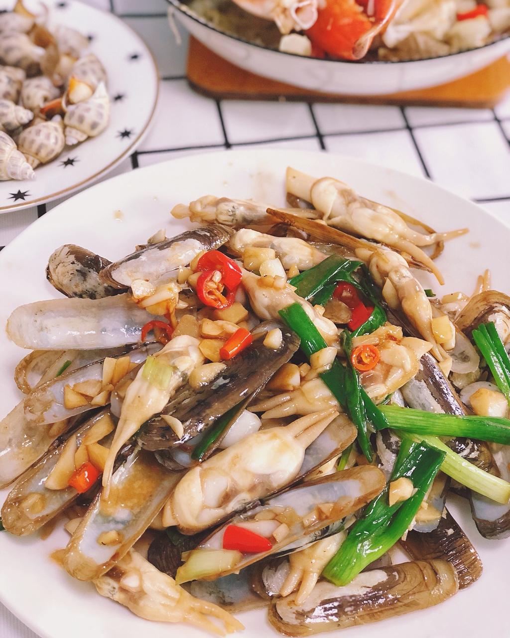 douzilin9做的葱姜炒蛏子