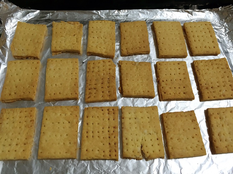 高钙奶盐苏打饼干