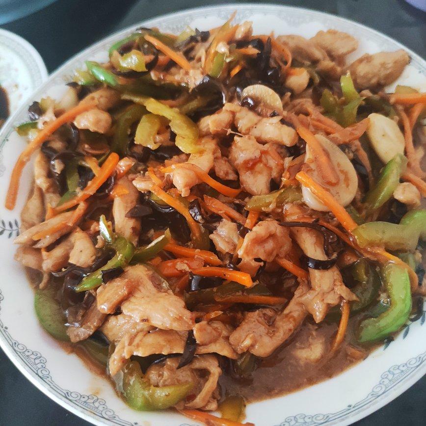 超好吃的鱼香肉丝（做法相当简单，一看就会）