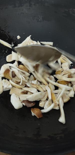 姬松茸排骨饭的做法 步骤8