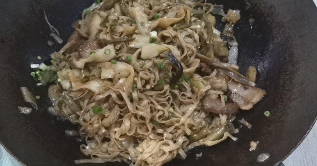 豆角焖面