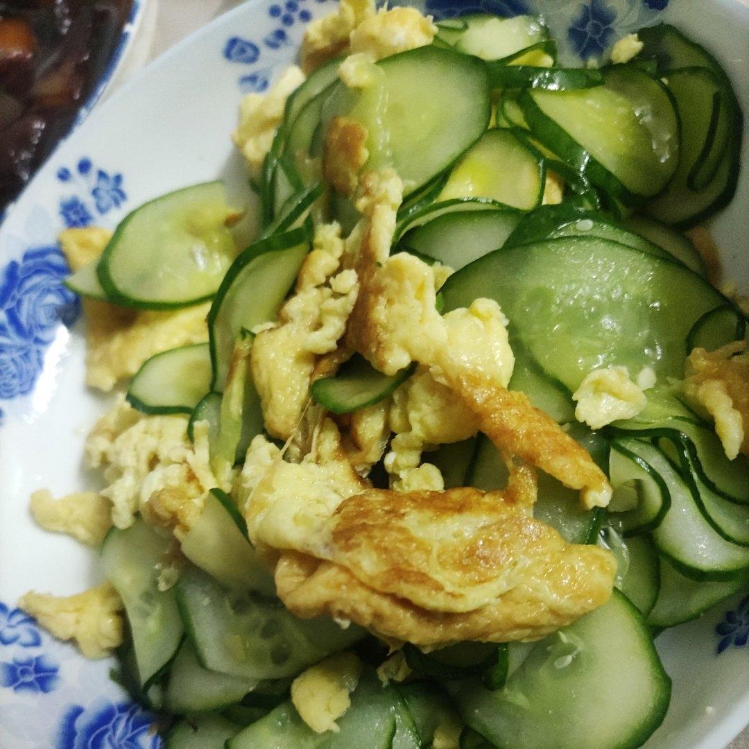 黄瓜炒蛋