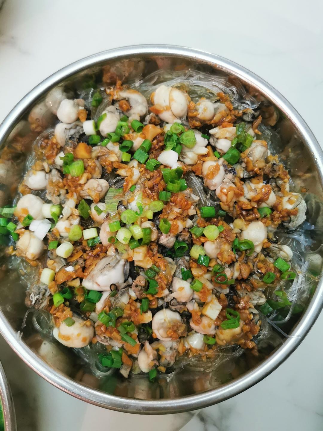 蒜蓉粉丝蒸生蚝