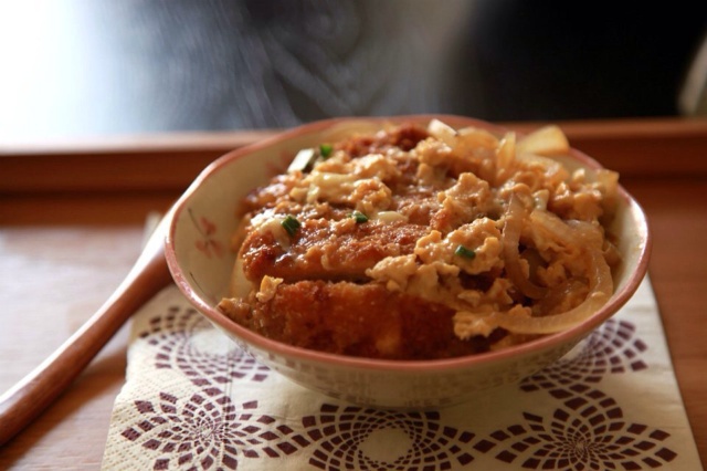 深夜食堂第六话の 炸猪排饭
