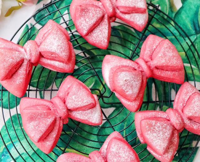 奶香浓郁巨可爱的蝴蝶结面包的做法