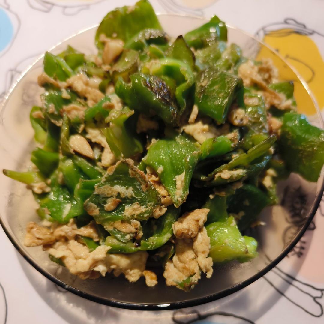 不一样的辣椒炒鸡蛋～下饭神器!
