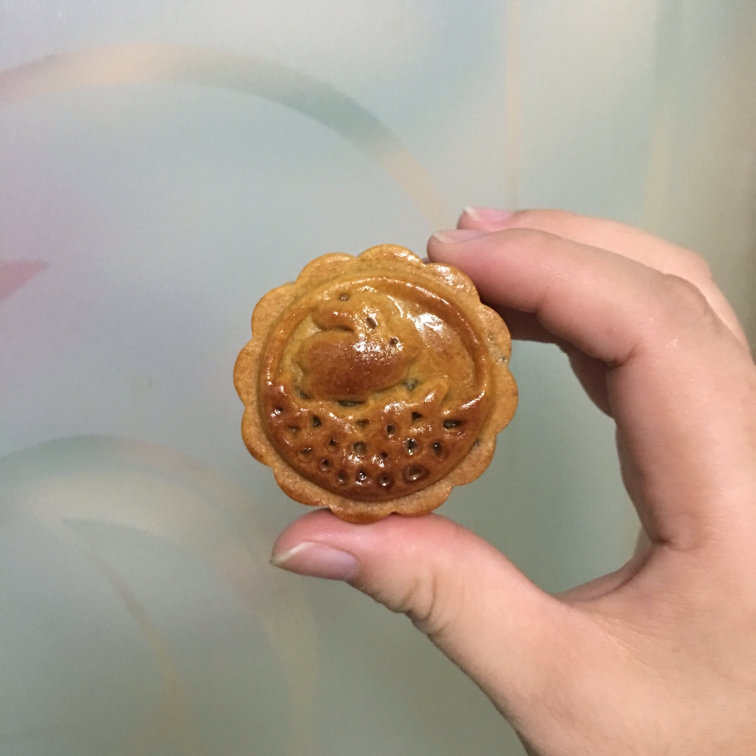 广式月饼—蛋黄莲蓉月饼