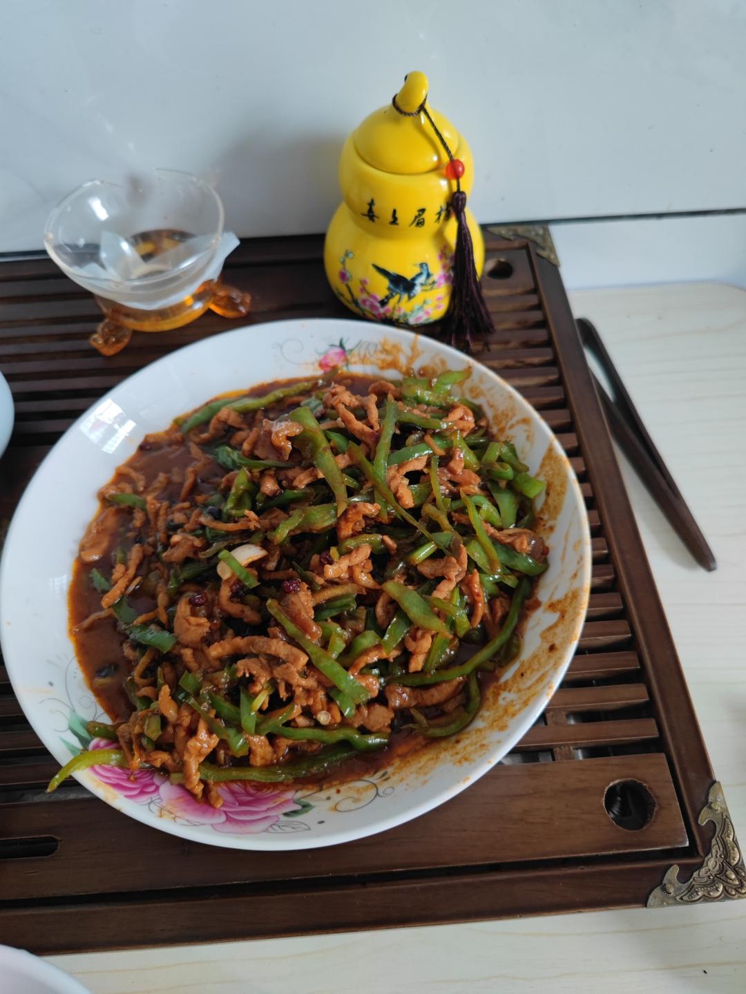 青椒炒肉丝