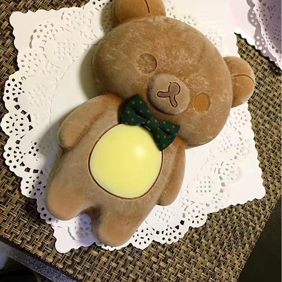 轻松熊巧克力慕斯蛋糕