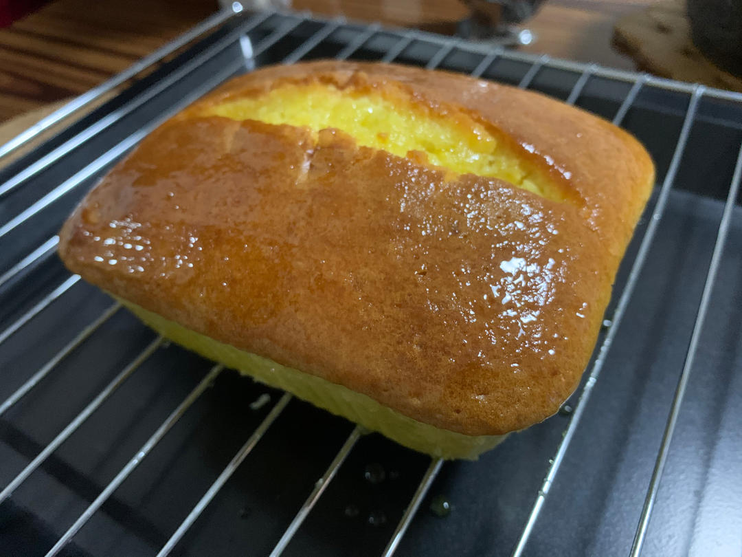 法国蓝带学院周末蛋糕：使用融化黄油的制作的法式磅蛋糕，更简单不易失败