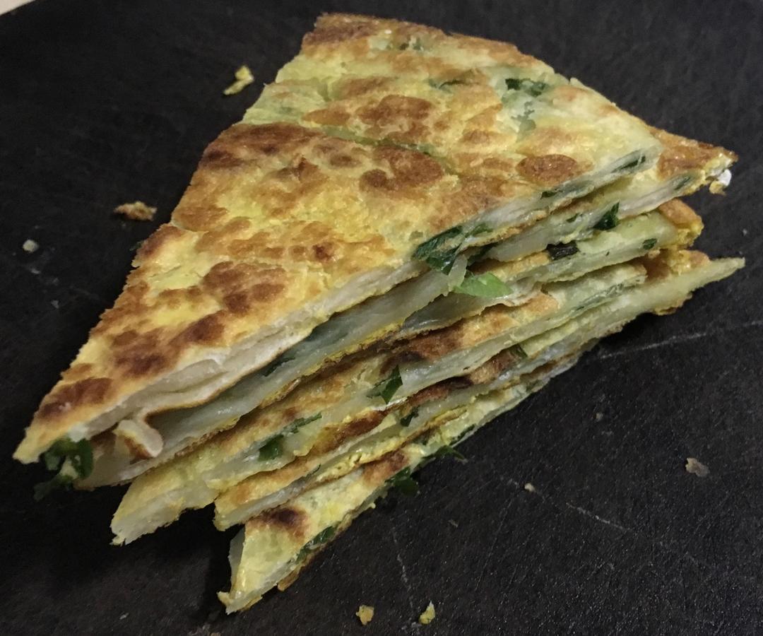 鸡蛋葱油饼                  （更新饼坯保存方法）