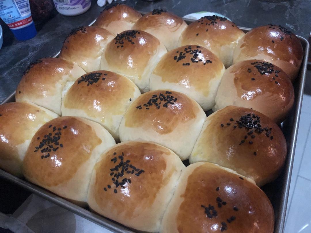 蜂蜜牛奶小餐包（一次发酵超级柔软拉丝）