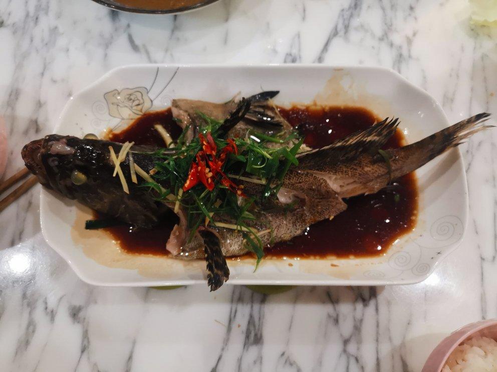 清蒸石斑鱼（粤菜）