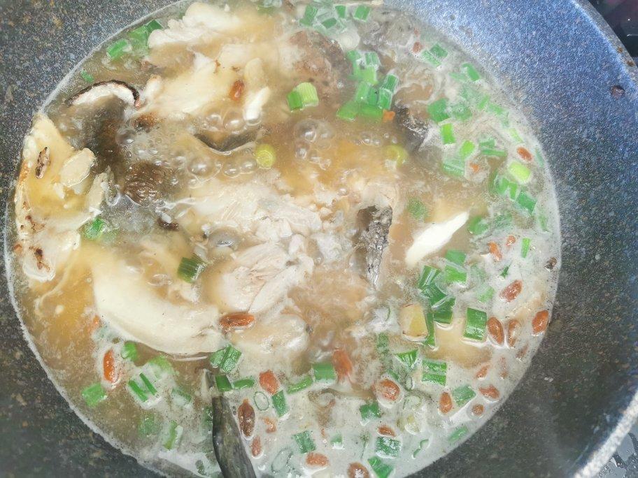 鱼头豆腐汤