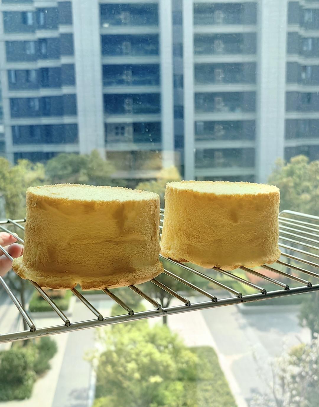 烘培小白做的4寸戚风蛋糕