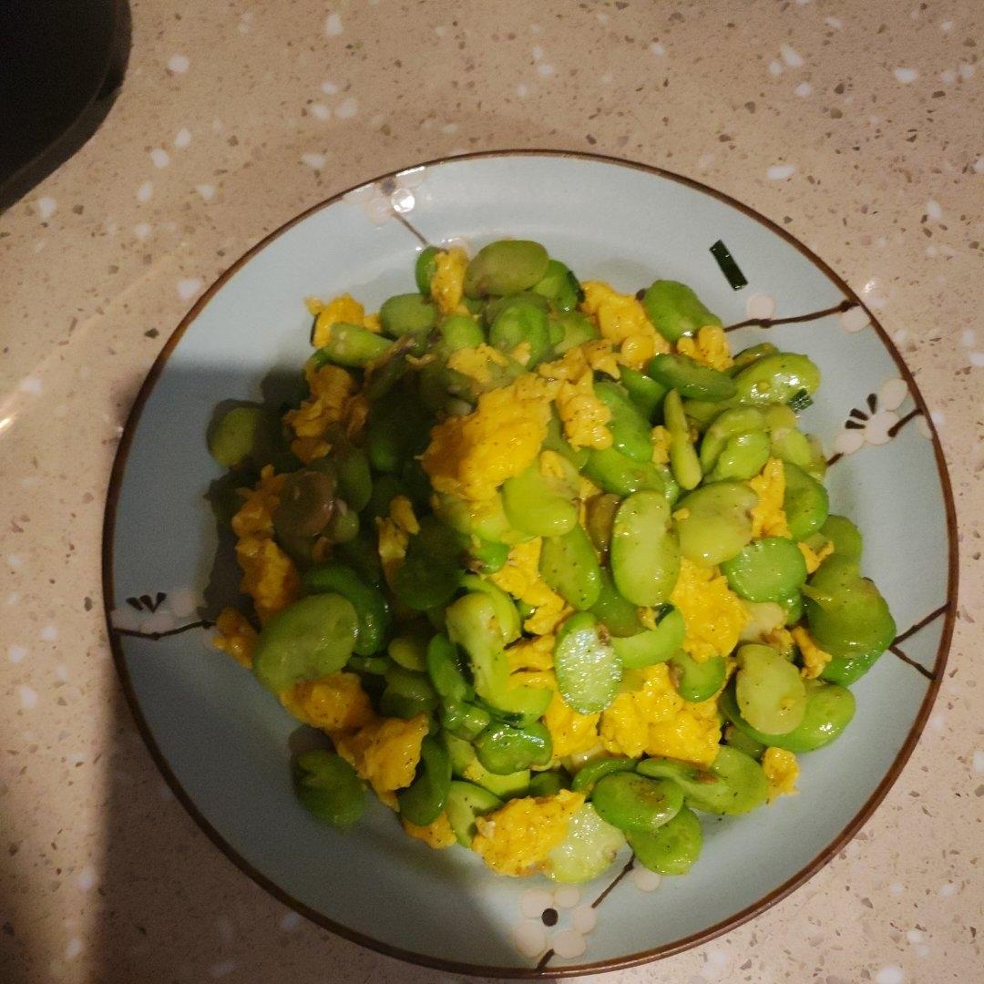 蚕豆米炒鸡蛋