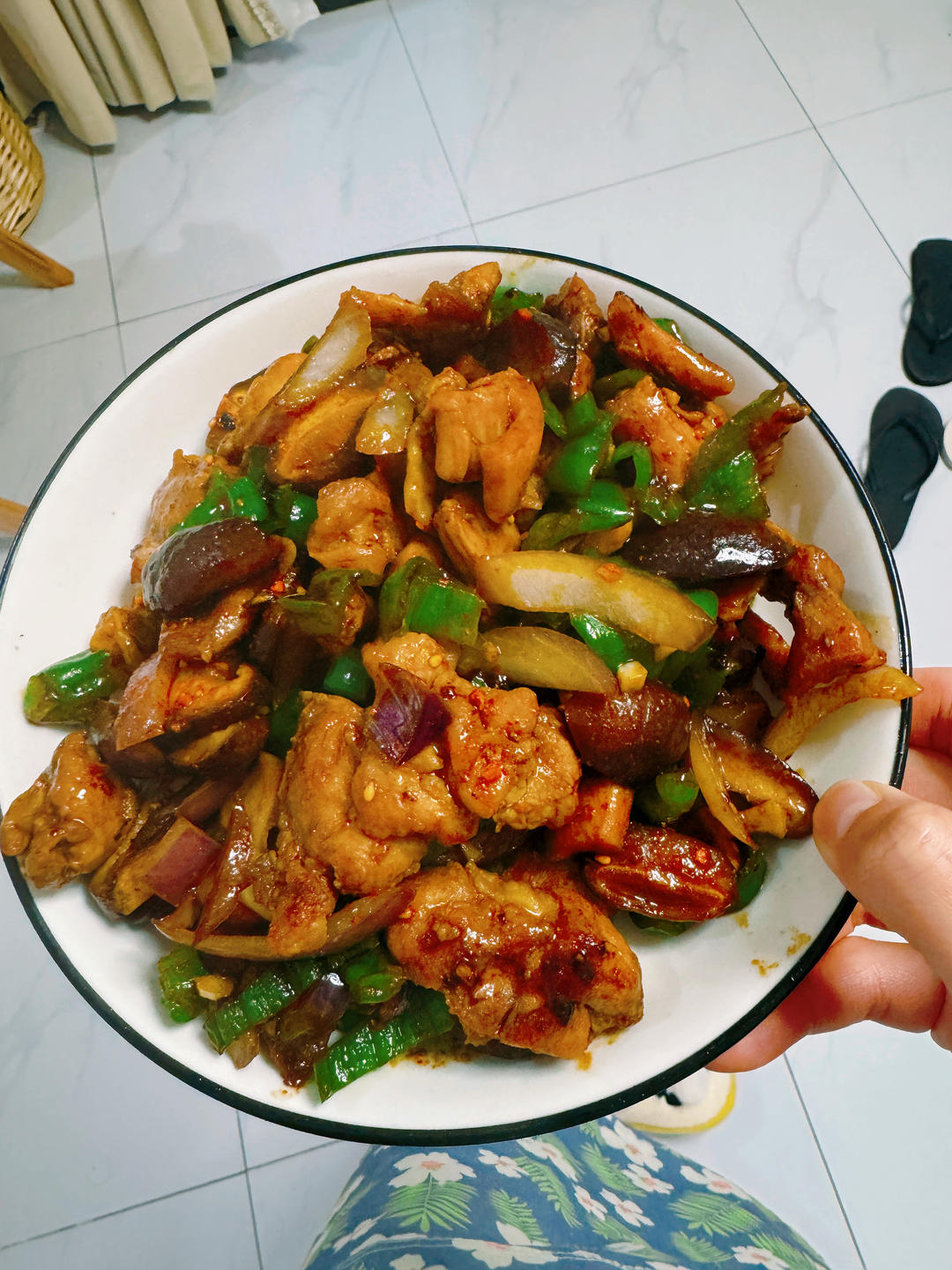 ✅挑战365天晚餐不重样第119天:青椒香菇炒鸡腿‼️