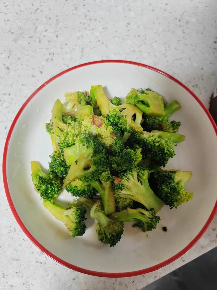 蚝油蒜蓉西兰花