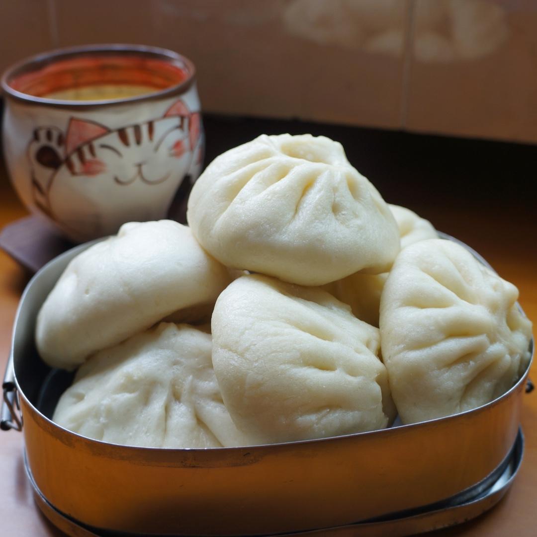 祥宝妈做的榨菜鲜肉包子