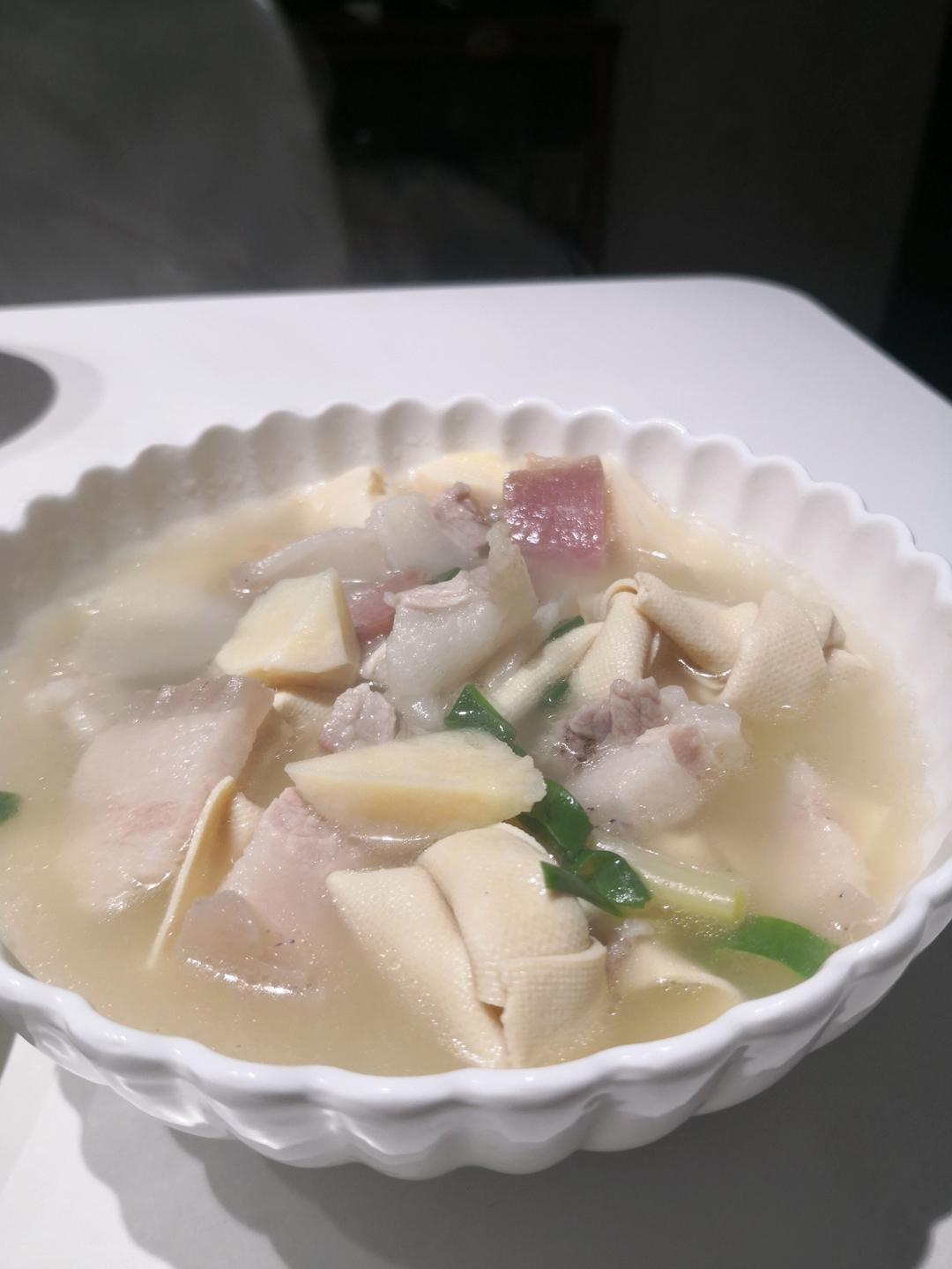 冬笋版腌笃鲜