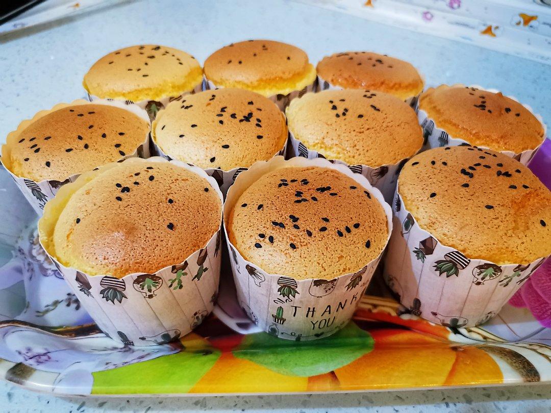 纸杯蛋糕 8寸戚风蛋糕的量