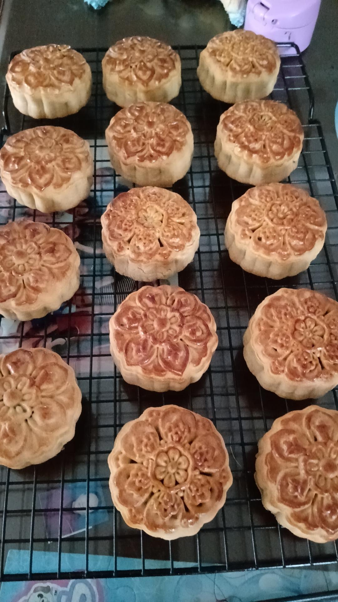 广式纯黑芝麻月饼，咸香不腻