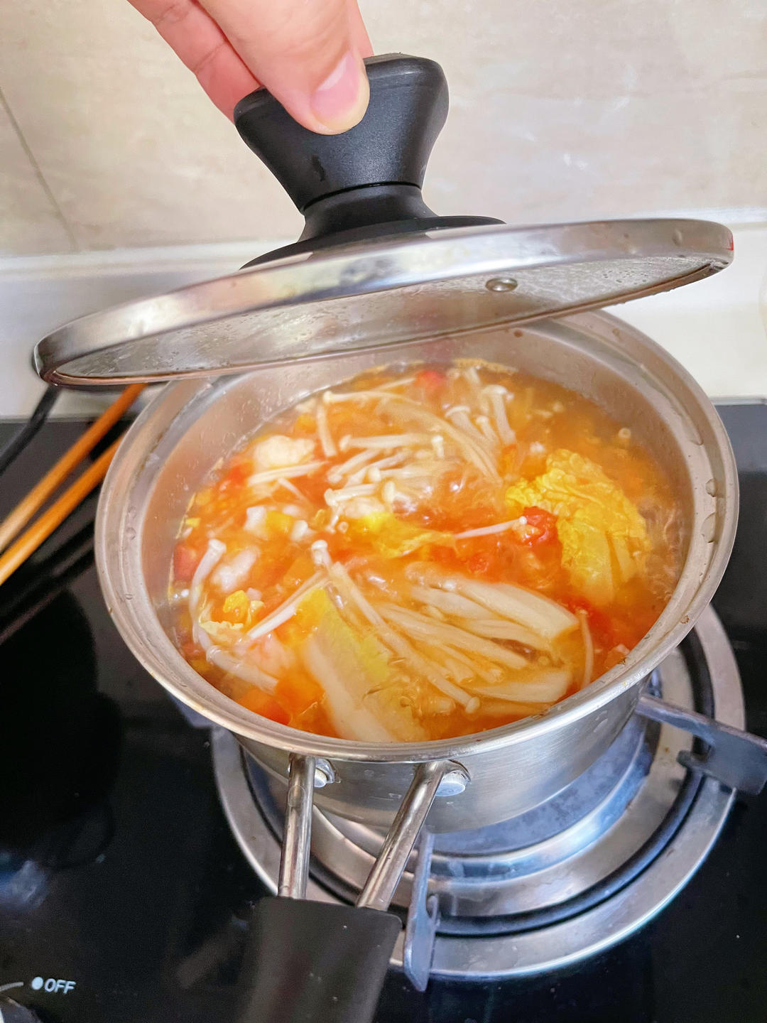 番茄虾滑粉丝煲