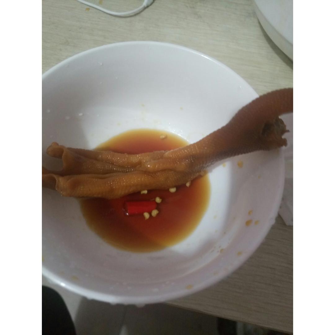 泡鸭爪