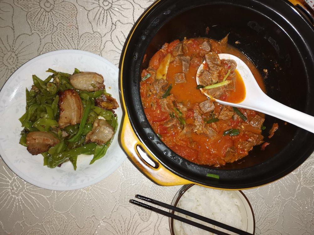 老丁的私房菜-番茄牛腩煲