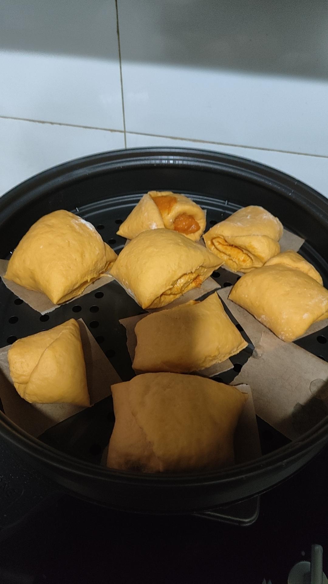 新手也可以--详解如何做出人见人爱、金黄的南瓜馒头