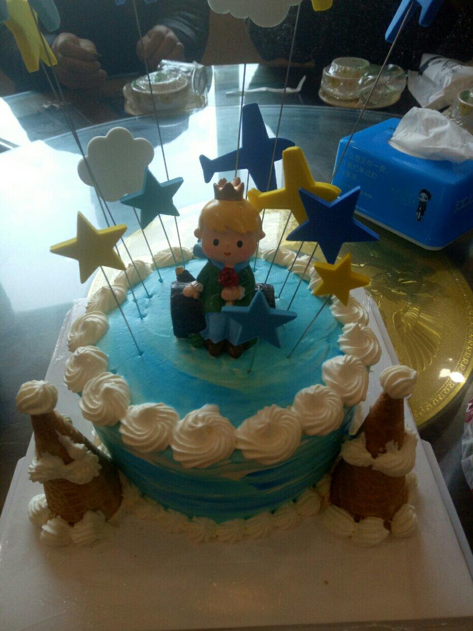 吾一片云儿做的linda小王子星空蛋糕