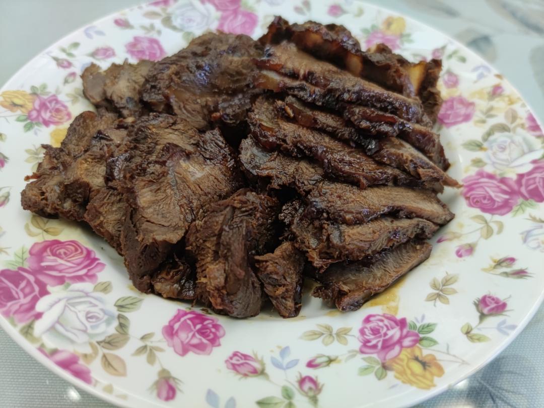 隔两周就要做一次的五香酱牛肉