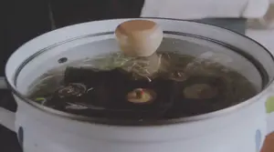 昆布香菇高汤的做法 步骤2