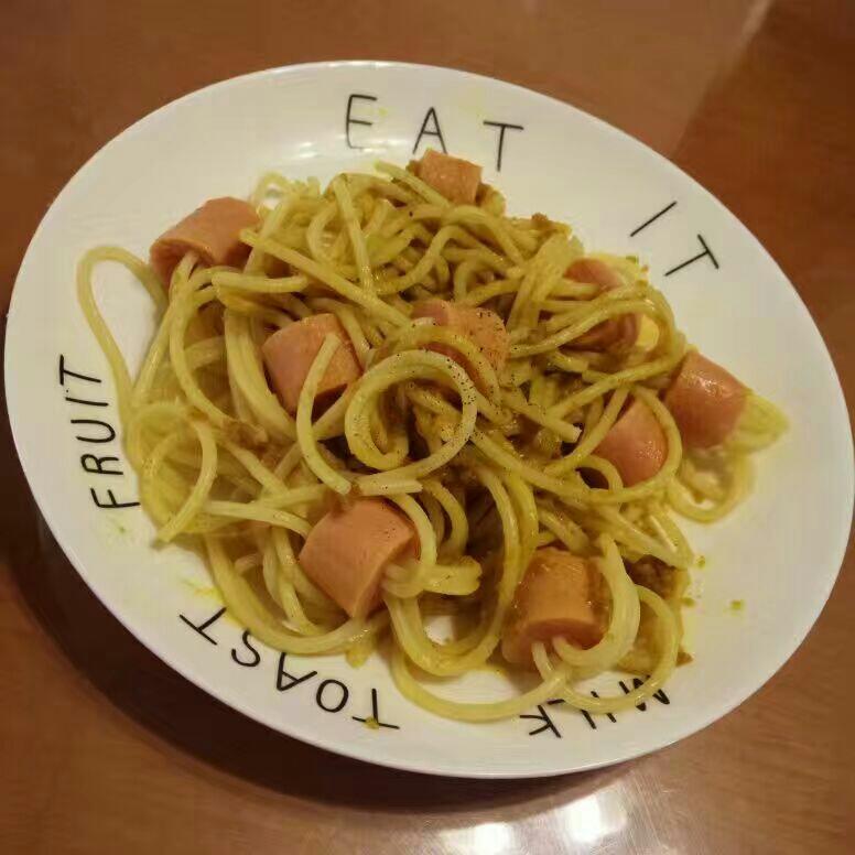 咖喱芝士穿肠意面