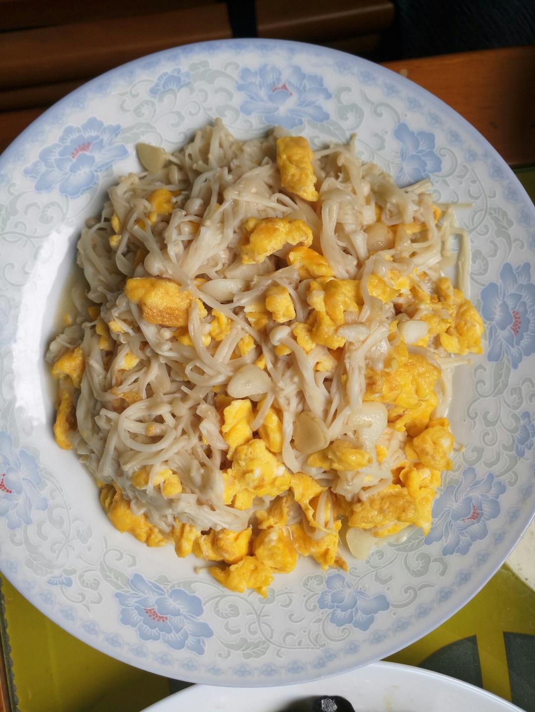 金针菇炒鸡蛋