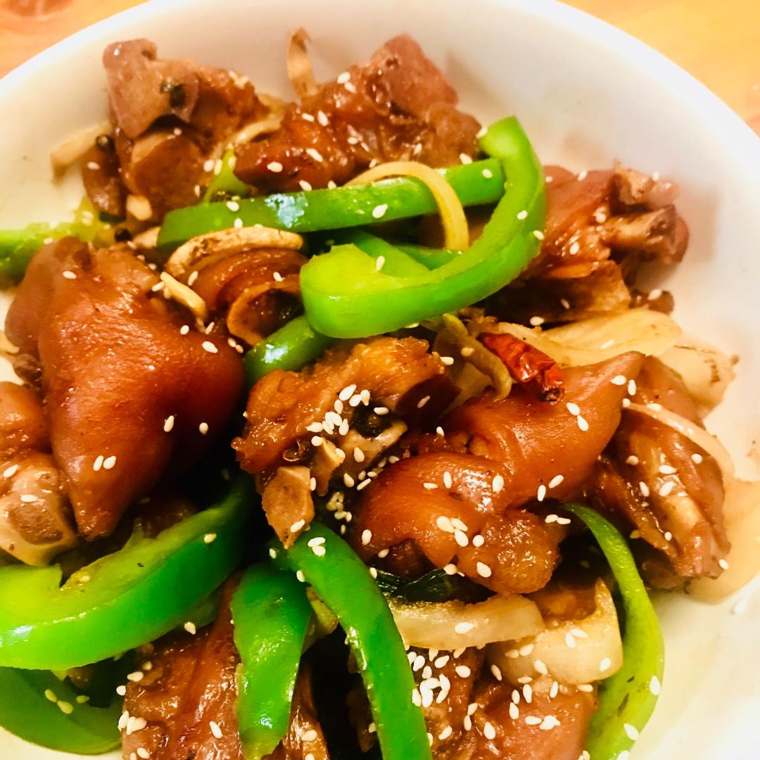 私房香辣猪蹄๑