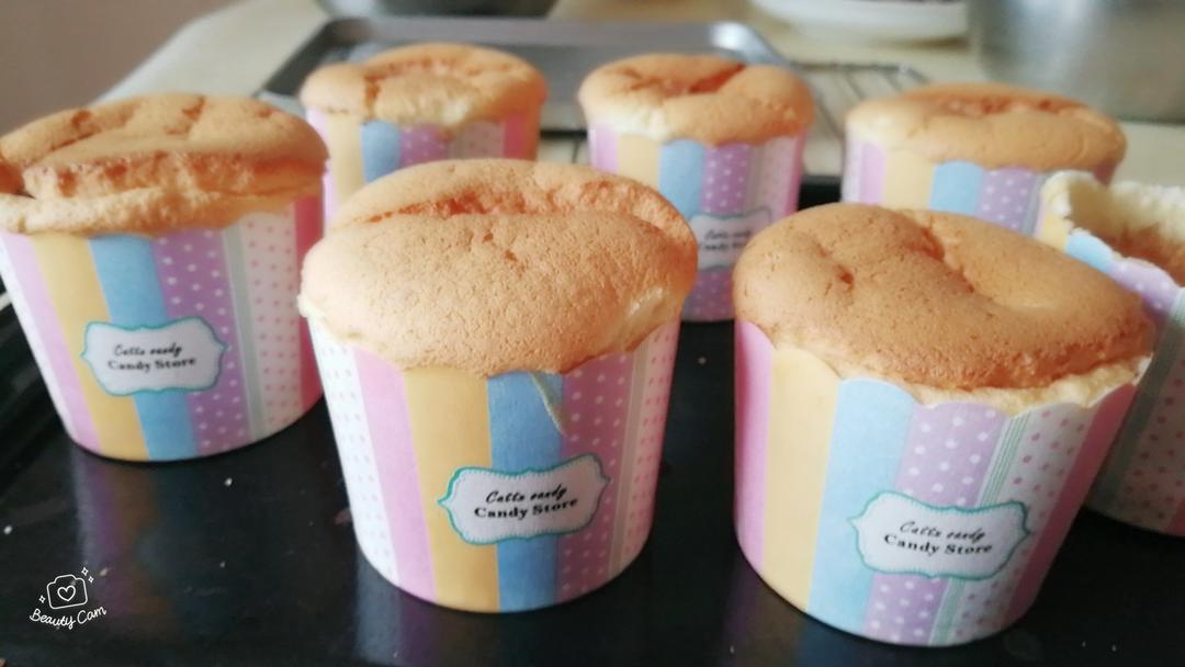 不会回缩的纸杯蛋糕--海氏烤箱定制