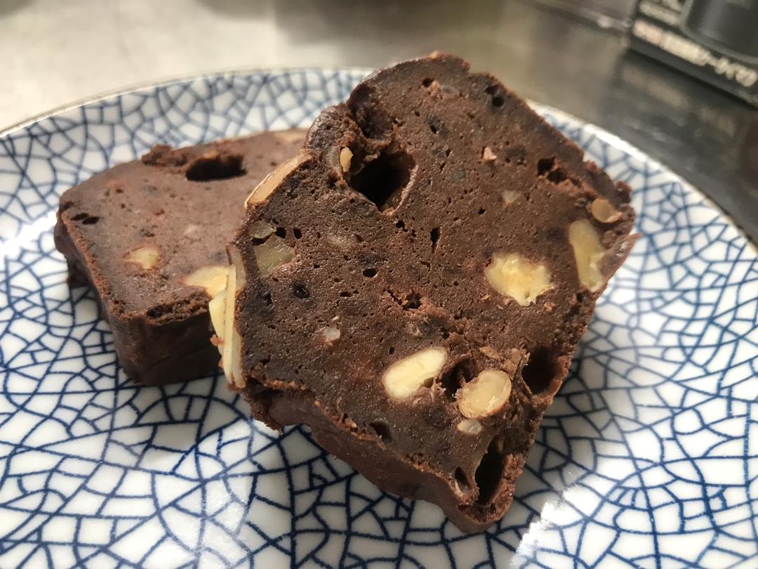 无油低卡浓厚豆腐布朗尼（全部热量只有一千卡☆）