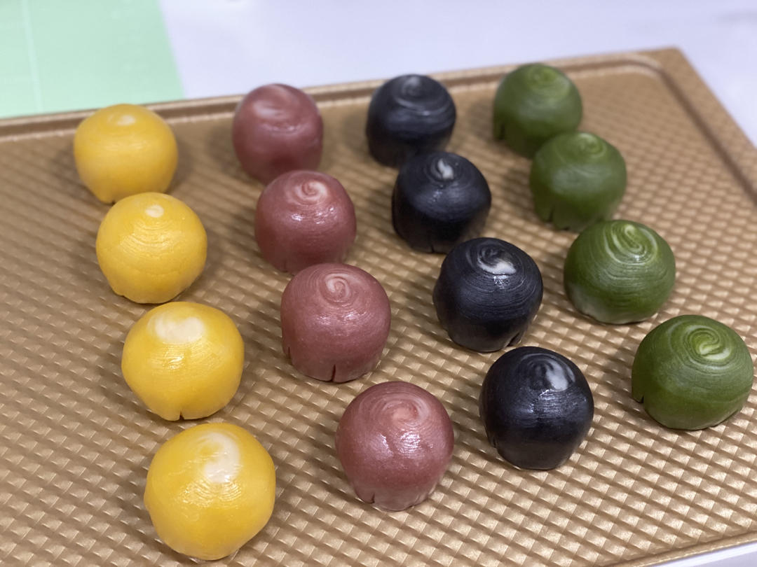 蛋黄酥~紫薯、抹茶、原味~花好月圆，中秋快乐~内附一次做六色蛋黄酥方法~