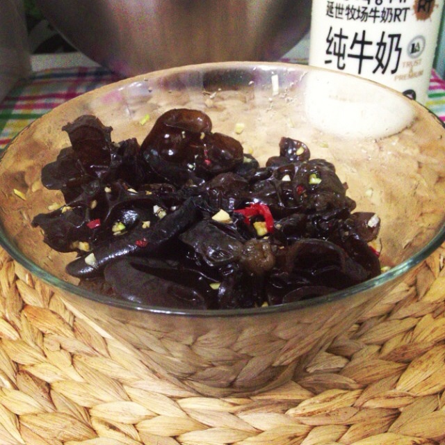 凉拌黑木耳
