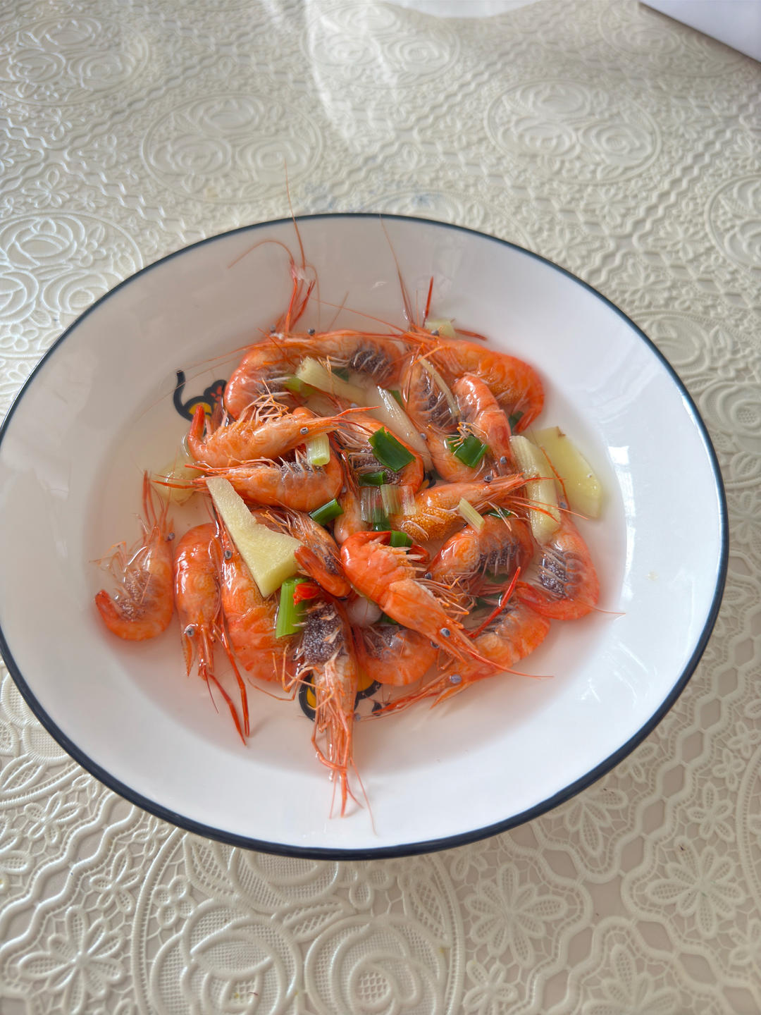 白灼河虾