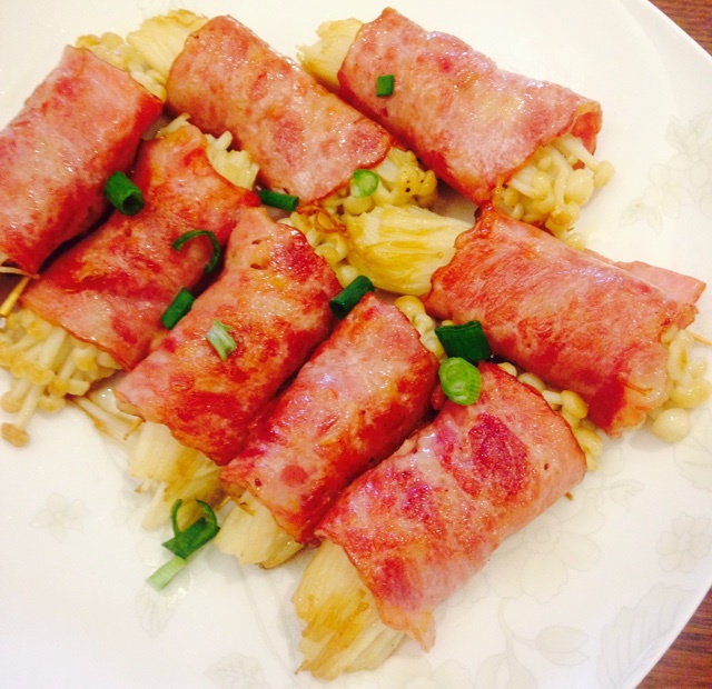 香煎培根金针菇卷