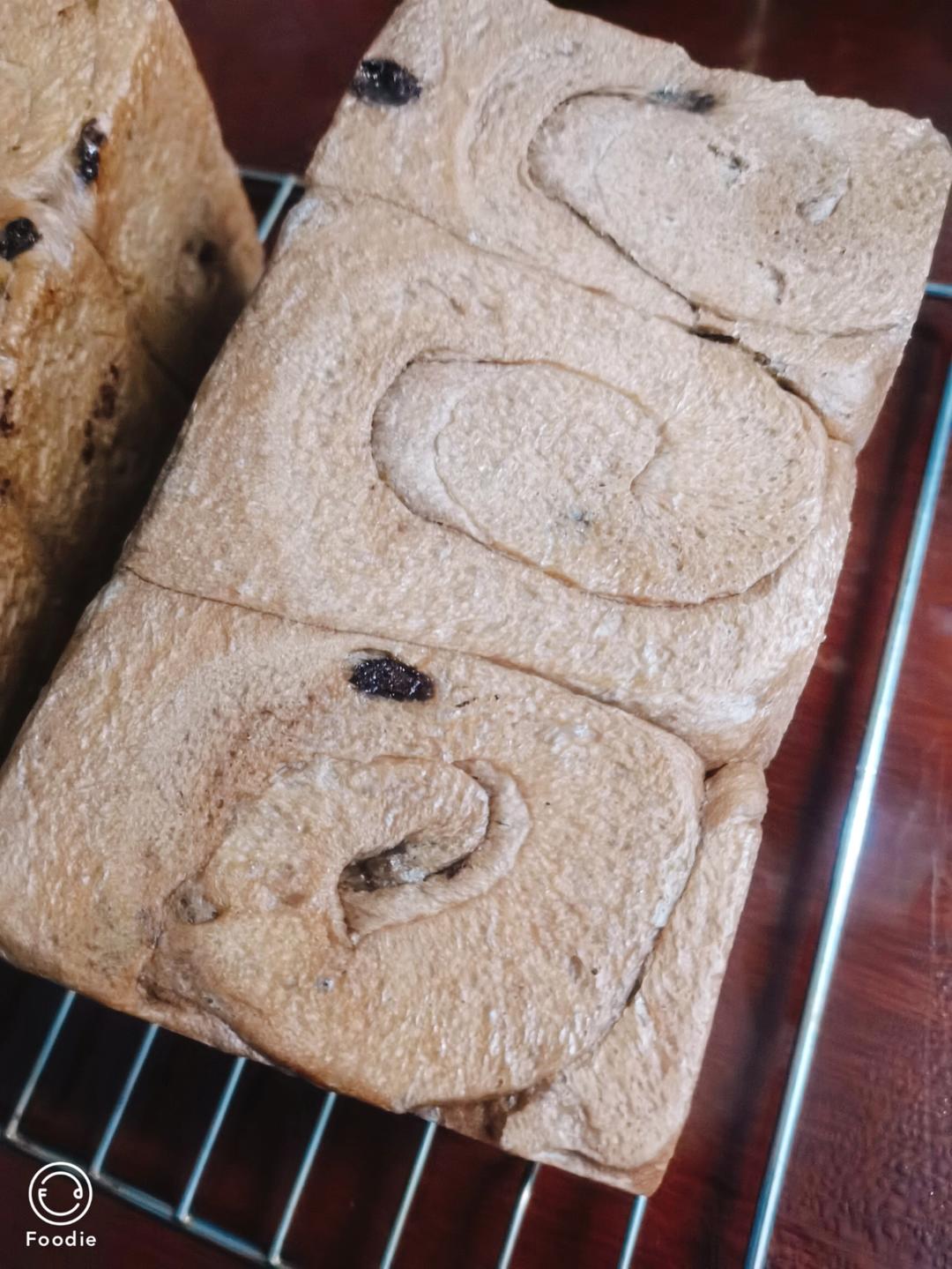 巨~巨好吃的巧克力奶油吐司