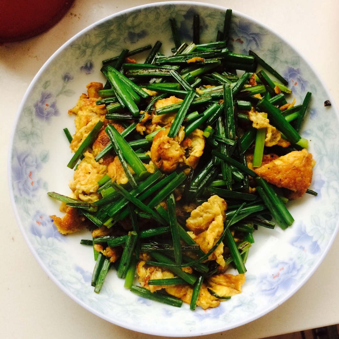 糖糖的果果做的鸡蛋炒香葶