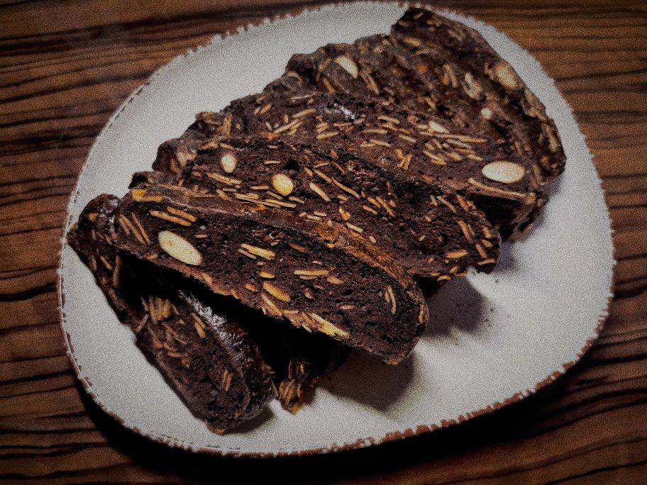 无油杏仁巧克力意式脆饼丨健康·零食（附7个意式脆饼成功要点）