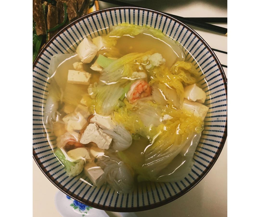 鲜美的白菜豆腐虾仁汤~简单又减脂~