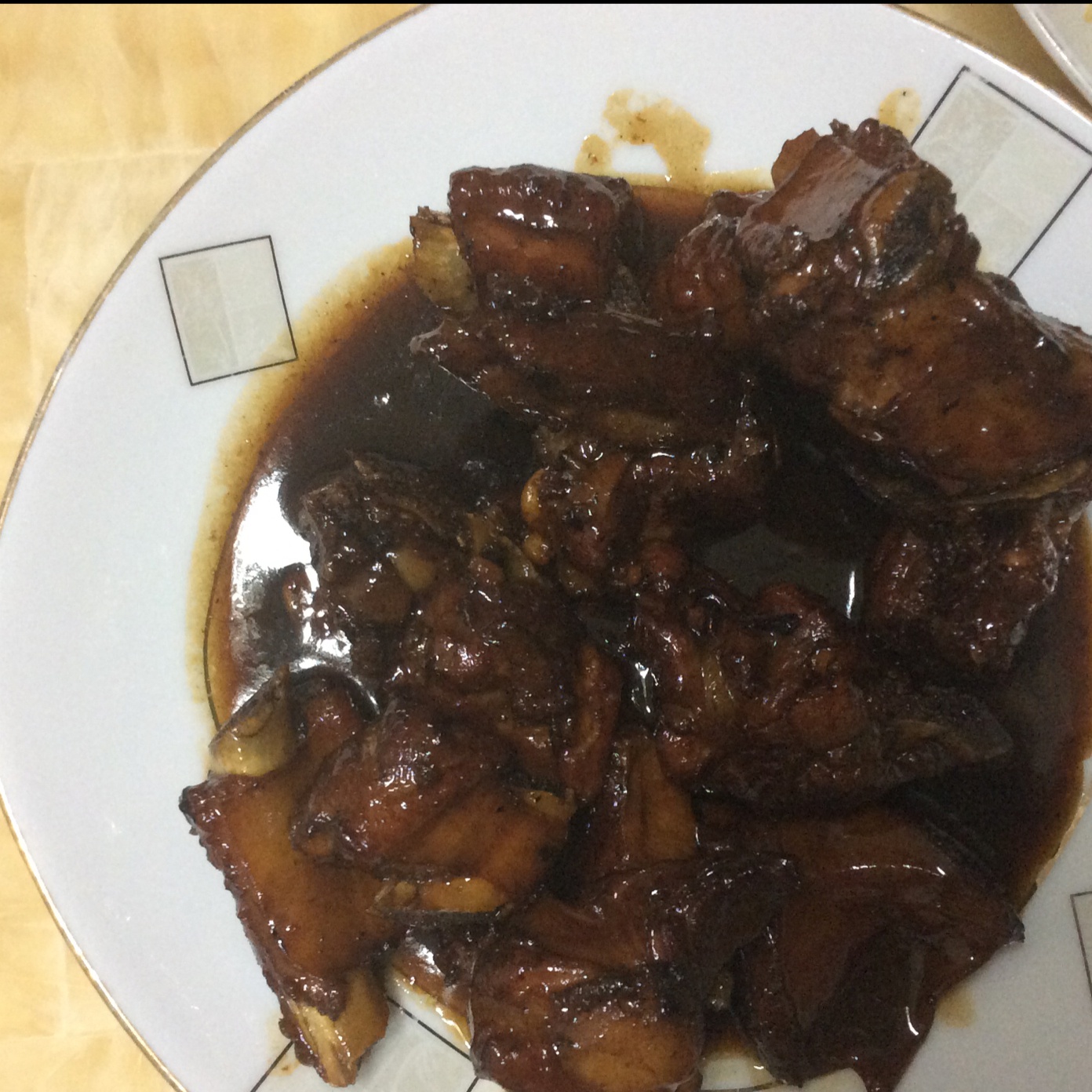 啤酒烧排骨（好吃到吼吼～）