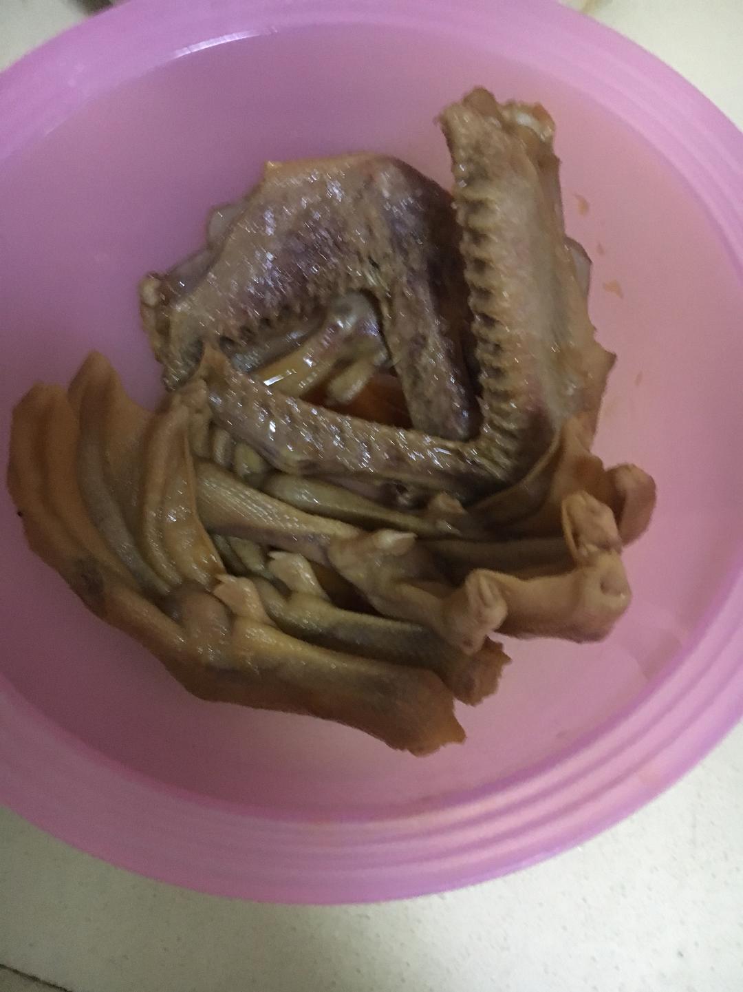 卤鸭爪，鸭翅