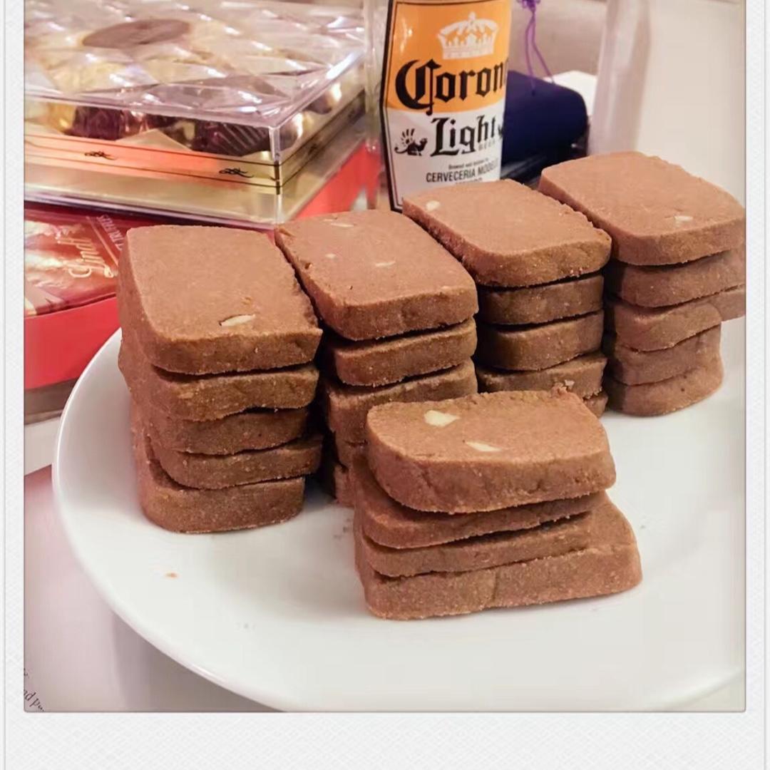 杏仁片巧克力饼干