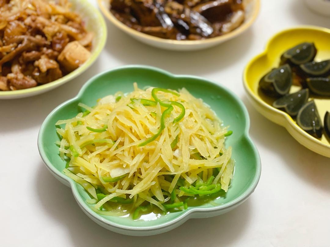 小美 土豆丝